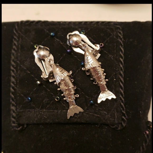 Hong Kong Jewelry Vintage Articulated Fish Earrings Poshmark